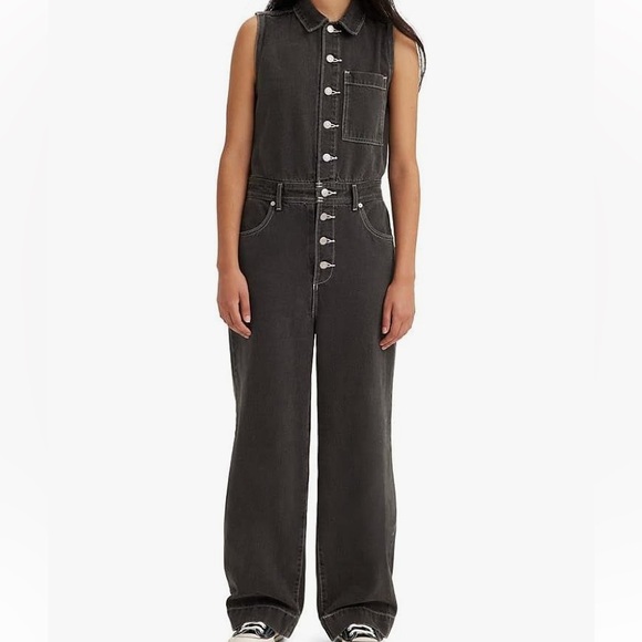 Levi’s Jean Jumpsuit - Picture 4 of 8